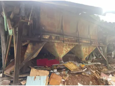 LOTE 006 - PENEIRA E ESTEIRA USINA DE RECICLAGEM