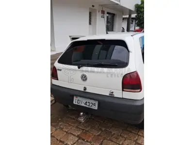 LOTE 001 - Veículo VW/GOL 1000I, ano/modelo 1995/1995, placas IDV4325, RENAVAM 642233560, na cor branca.