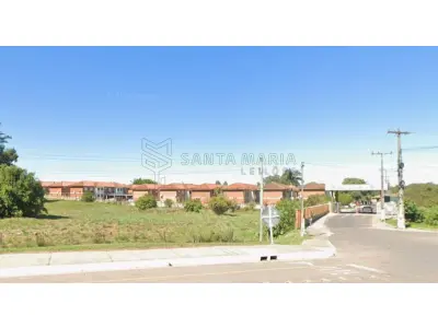 LOTE 001 - Apartamento nº107, localizado no térreo do bloco G-2 do Condomínio Horizontal Arco Verde em Santa Maria/RS, possuindo 1 dormitório, sala, cozinha e banheiro, com área privativa de 39,3100m² e a área total de 40,2500m². Matriculado sob nº 80.499 do CRI de Santa Maria/RS. E, uma Vaga de Estacionamento nº 634 com cobertura, do Condomínio Horizontal Arco Verde em Santa Maria/RS, com área privativa de 2,7286m² e a área total de 10,9147m². Matriculado sob nº 81.431 do CRI de Santa Maria/RS.