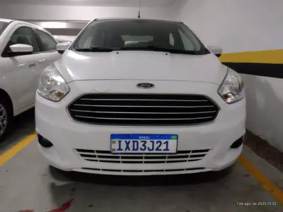 LOTE 010 - Veículo Ford Ka Sedan 1.5, 2015/2016, placas IXD3J21.