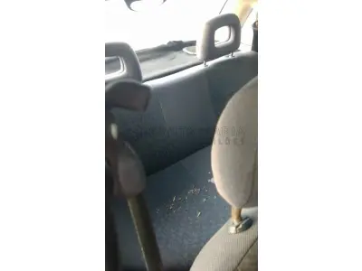 LOTE 001 - Veículo GM/CLASSIC SPIRIT, ano/modelo 2006/2006, placas DJP0764, RENAVAM 888090390, na cor verde. Veículo parado no depósito deste leiloeiro desde 08/11/2021.