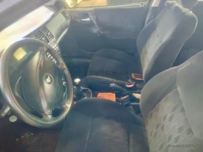 LOTE 001 - Veículo GM/VECTRA COLLECTION, ano/modelo 2005/2005, placas MIG1139, RENAVAM 854275622, na cor cinza.