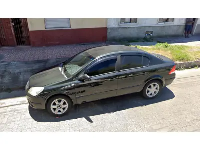 LOTE 001 - Veículo GM/VECTRA SEDAN ELEGANCE, ano/modelo 2006/2006, placas IMZ3209, RENAVAM 878331778, na cor verde.