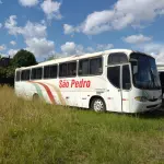 LOTE 025 - Ônibus VW/COMIL CAMPIONE R, ano/modelo 2003/2003, placas ILE5993, RENAVAM 803953666, na cor amarela, situação: ruim.