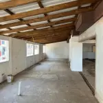 LOTE 001 - Sala comercial nº 701, localizada no sétimo andar do ‘’Edifício Ouro Preto’’, situado na zona urbana da cidade de Santa Maria/RS, á Rua Alberto Pasqualini, esquina da Rua Floriano Peixoto, sob nº25, sala essa de frente e de centro de quem olha o prédio pela rua Alberto Pasqualini, possuindo a área real privativa de 214,68m², área real total de 262,65m², correspondendo-lhe uma fração ideal de 0,0807 no terreno e nas coisas de uso comum. Matriculado sob nº 55.373 do CRI de Santa Maria/RS.  Conforme laudo de avaliação, o bem encontra-se sem aberturas externas e internas, telhado sem forro, sem instalação elétrica, pisos e paredes inacabados.
