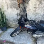 LOTE 001 - Motocicleta HONDA/POP100, ano/modelo 2012/2012, placa ITM6548, RENAVAM 484341391, na cor roxa.