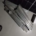 SISTEMA DE GERAÇÃO FOTOVOLTAICA ON GRID 4,95 WP, MARCA HT, MODELO HT72-18C, NÚMERO DE SÉRIE 0100020910, COMPOSTO POR 9 (NOVE) MÓDULOS COM POTÊNCIA DE 550 W CADA E 1 (UM) INVERSOR DE CORRENTE, MODELO MIN 5000TL-X, POTÊNCIA DE 0,5 KW, MONOFÁSICO 220V, COM 2 MPPTS E POTÊNCIA NOMINAL DE 5 KW.