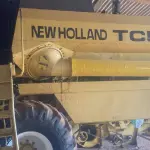 COLHEITADEIRA NEW HOLLAND TC57, ANO 1999.
