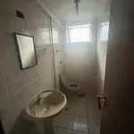 SALA COMERCIAL Nº 01, NO EDIFÍCIO TÍVOLI EM SANTA MARIA/RS, COM UMA ÁREA PRIVATIVA DE 138,040 M² E O BOX GARAGEM Nº 08, LOCALIZADO NO SEGUNDO SUBSOLO OU PRIMEIRO PAVIMENTO DO EDIFÍCIO TÍVOLI, AMBOS SITUADOS  À RUA FLORIANO PEIXOTO, Nº 611 EM SANTA MARIA/RS. MATRICULADOS SOB Nº 85.105 E 85.098 DO CRI DE SANTA MARIA/RS.