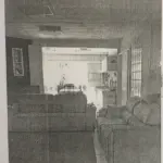 TERRENO, CONSTITUÍDO DE PARTE DOS LOTES N°45 E 46 DA VILA SCHIRMER EM SANTA MARIA/RS, ENCRAVADO, COM AS SEGUINTES MEDIDAS E CONFRONTAÇÕES: 25M PELO LADO LESTE, ONDE ENTESTA COM O PROPRIETÁRIO; 18M80 PELO LADO NORTE, ONDE ENTESTA COM PROPRIEDADE DE ARTUR LENHART; 33M PELO LADO OESTE, ONDE ENTESTA COM PROPRIEDADE DE QUEM DE DIREITO; DESSE PONTO, EM ÂNGULO RETO, SENTIDO OESTE-LESTE, NA EXTENSÃO DE 11M ENTESTA AO SUL, COM EMILIANO MILA; DESSE PONTO, EM ÂNGULO RETO SENTIDO SUL-NORTE, NA EXTENSÃO DE 5M ENTESTA AO LESTE, COM PAULO RONALDO DA COSTA; DESSE PONTO, EM ÂNGULO RETO, SENTIDO OESTE-LESTE, NA EXTENSÃO DE 10M, ATÉ ATINGIR O ALINHAMENTO LESTE, ENTESTA AO SUL, COM O MESMO PAULO RONALDO DA COSTA, FECHANDO O PERÍMETRO. MATRICULADO SOB N° 52.233 DO CRI DE SANTA MARIA/RS.