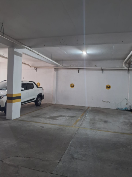 Box garagem n° 03, localizado no subsolo do Edifício Residencial Órion, na rua Conde de Porto Alegre n°953 em Santa Maria/RS, com a área privativa de 11,9070m², uma área total de 24,5237m² e fração id, localizado em Santa Maria - RS